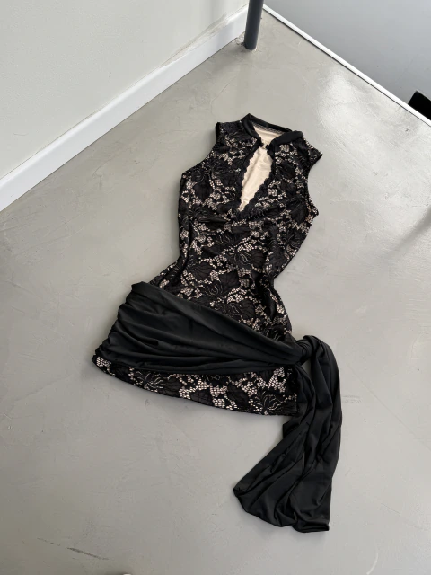 VESTIDO YANG