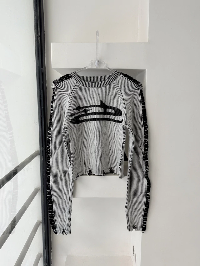 SWEATER WARREN