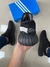 Yeezy Boost Preto/Branco na internet
