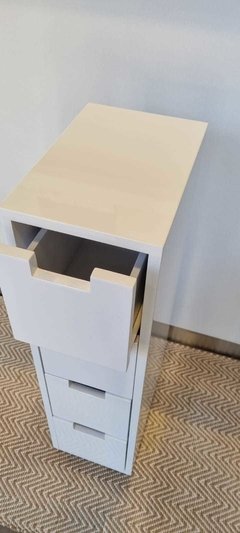 CAJONERA BLANCA LAQ 4 CAJONES CALADOS 20X30X80 CM - tienda online