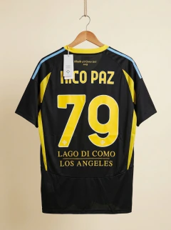 Camiseta Adidas Como 1907 Suplente Negra Nico Paz 79 2024 2025