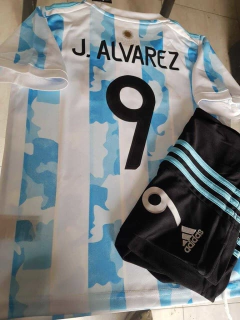 Kit Niño Camiseta + Short adidas Argentina Titular Julian Alvarez #9 2021 2022 - comprar online
