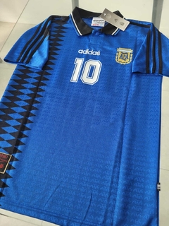 Camiseta adidas Argentina Retro Azul Maradona #10 1994 #RODAINDUMENTARIA - Roda Indumentaria