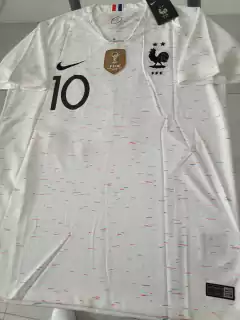 Imagen de Camiseta Nike Retro Francia Suplente Blanca Mbappe 10 2018