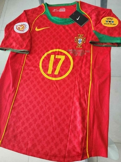 Camiseta Nike Retro Portugal Titular Cristiano Ronaldo #17 2004 #RODAINDUMENTARIA - comprar online