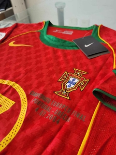 Camiseta Nike Retro Portugal Titular Cristiano Ronaldo #17 2004 #RODAINDUMENTARIA - tienda online