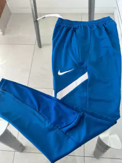 Pantalon Chupin Nike Barcelona Celeste 2021 2022 en internet