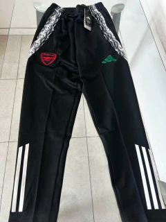 Pantalon Adidas Arsenal Negro Tiras Abajo 2024 2025 Entrenamiento - comprar online