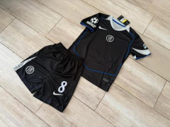 Kit Niño Camiseta + Short Chelsea Suplente Negro Enzo Fernandez 8 2025 2026 - Roda Indumentaria
