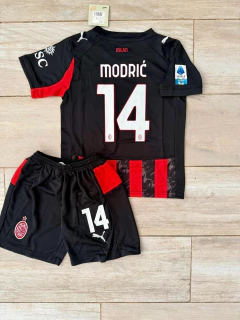 Imagen de Kit Niño Camiseta + Short Milan Titular Modric 14 2025 2026