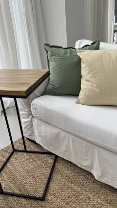 MESA DE APOYO HIERRO Y MADERA en internet
