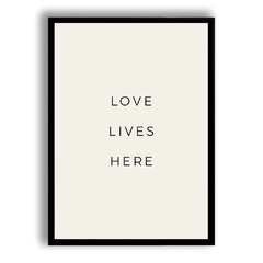 CUADRO LOVE LIVES HERE
