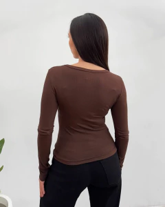 REMERA HELINA (8930)