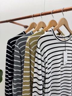 REMERA RINA (8501) - tienda online