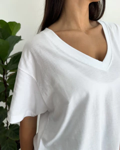 REMERA SARA (8629) en internet