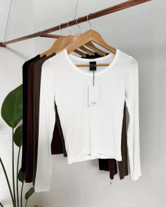 REMERA HELINA (8930) - comprar online