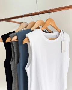 REMERA DOMINIC (8579) - tienda online