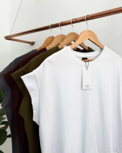 REMERA ILARIA (8850) en internet