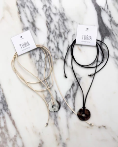 Imagen de COLLAR GAMUZA CIRCULO METAL (9121)