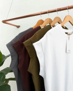 REMERA ILARIA (8850) - Turia 