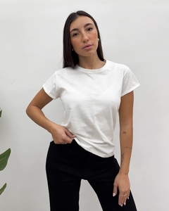 REMERA LISA (8538)