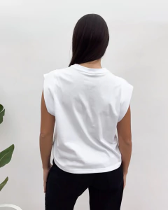 REMERA CORA (8956) en internet