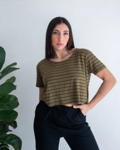 REMERA UMA (8555) en internet