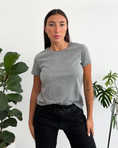REMERA RIA (7529) en internet