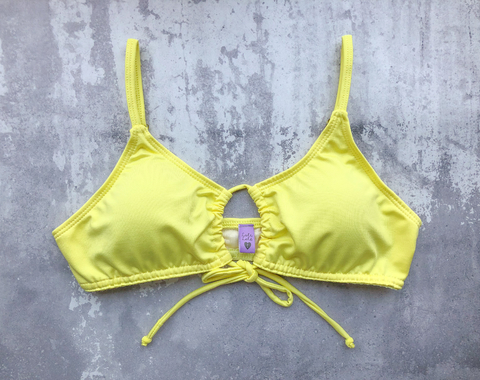 OUTLET - TOP BIKINI FRESA AMARILLO T. 95/100