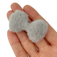 Aplique Laço Pelinhos Cinza (5.5cm) - 2 unidades - comprar online