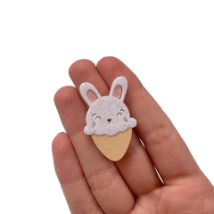 Aplique Casquinha Coelhinho Branco Glitter Acrílico - 2 unidades - comprar online