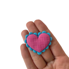 Aplique Coração Borda Escalope Azul e Rosa Emborrachado - 2 unidades - comprar online
