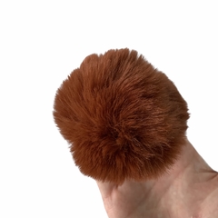 Pompom Pelinho Liso G Marrom Chocolate (7cm) - 2 unidades - comprar online