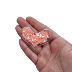 Aplique Coração Plástico com Estrelinhas Coral Neon (Modelo 1)