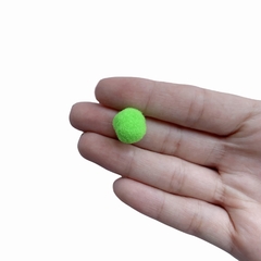 Pompom Médio Verde Claro (15mm) - 20 unidades - ApliqueMe | Apliques incríveis para seu artesanato!
