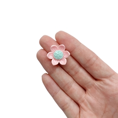 Aplique Flor Côncava Miolo Bolinha Rosa Claro - 2 unidades - comprar online