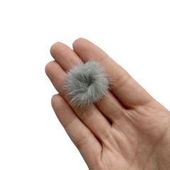 Aplique Pompom Pelinho Pequeno Metade Cinza (2.5cm) - 2 unidades na internet