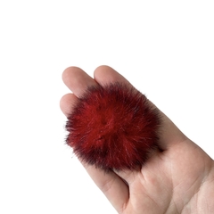 Pompom Pelinho Metade Mesclado Vermelho e Preto (6cm) - 2 unidades - comprar online