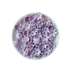Imagem do Aplique Florzinha Furo Passante Fosca (15mm) - 15 gramas