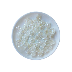 Aplique Florzinha Furo Passante Pérola - 10 gramas na internet