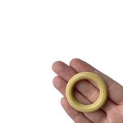 Argola de Madeira Marfim (4.5cm) - 2 unidades - comprar online