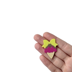 Aplique Sorvete Casquinha Pink Laço Amarelo Acrílico - 2 unidades - comprar online