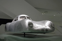 Porsche Type 64 1939 - Museum Version - 1/43 TSM na internet