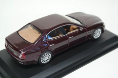 Miniatura Maserati Quattroporte 2003 Vinho - 1/43 Leo Models