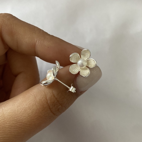 Aros Plata par flor (cod 20927)