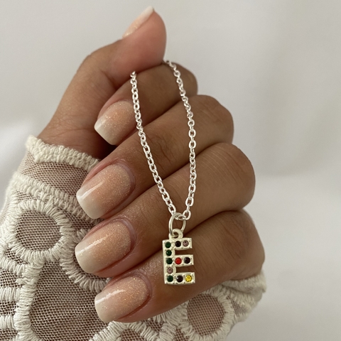 Conjunto acero blanco 45 cm INICIAL LETRA "E" (Cod 9961)