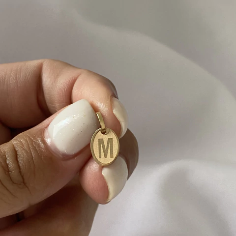 Dije oro 18k inicial letra “M” (cod 22279) - comprar online