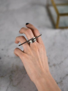 ANILLO FÉNIX VUELO - Lucía Feugas | Joyería de Autor