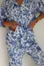 Pijama camisero modal flores celestes en internet