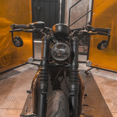 Capas de bengala (Fork Cover) Triumph Bonneville Bobber na internet